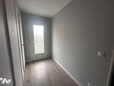 APPARTEMENT F3 AVEC BALCON ET JARDIN PRIVATIF DANS PETITE COPROPRIETE A MONDEVILLE - Photo 5