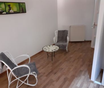 Location Maison 3 pièces 80m² SABLE SUR SARTHE 72300 - Photo 1