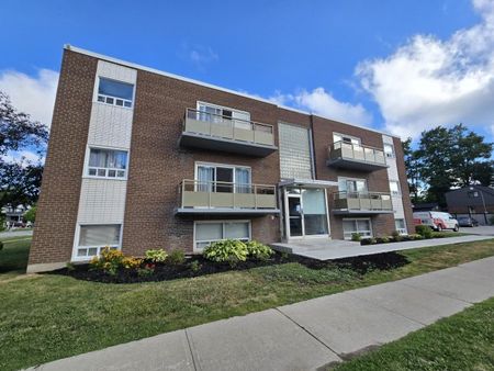 86 Wellington Street, Barrie - Photo 2