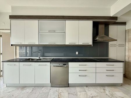 Apartamento T4 em Lisboa - Photo 2