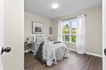 For Lease - 929 Southdown Drive Unit# Upper, Oshawa, Ontario - Photo 4