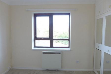 2 bedroom retirement property to rent - Photo 3