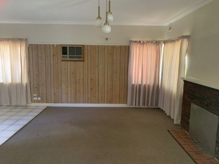 19 Shafton Street, Huntingdale VIC 3166 - House For Rent | Domain - Photo 5