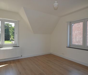 Modern gerenoveerd huis met 3 slpk., op perceel van 1490m² - Foto 2