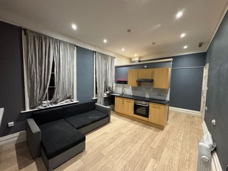 1 Bed Flat, Portland Street, SO14 - Photo 2