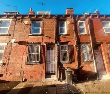 2 Bed Terraced House, East Park Mount, LS9 - Photo 5