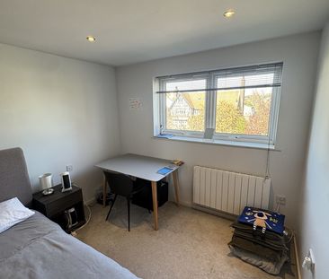 2 Bed Flat, Arncliffe Road, LS16 - Photo 6