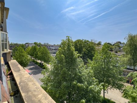 Welch Way, Witney, Oxfordshire, OX28 - Photo 5