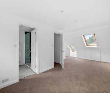 4 bedroom semi-detached house to rent - Photo 6