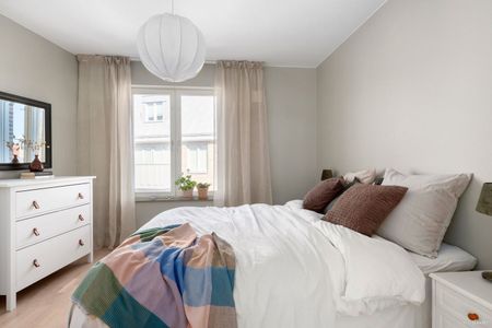 Önneredsvägen, Västra Frölunda - Photo 2