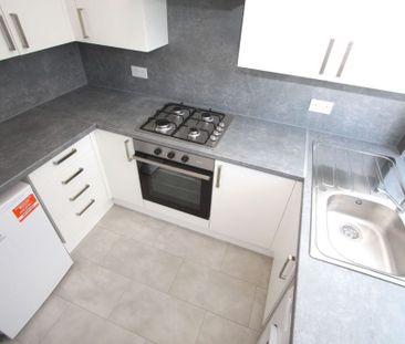 2 Bed Flat – Epsom (Kingston Road, KT19) - Photo 4