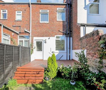 2 bedroom terraced house to rent - Photo 6