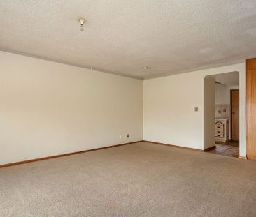 2 Bedroom Unit in a Fabulous Location-Walk to Tea Tree Plaza & O'Bahn - Photo 2