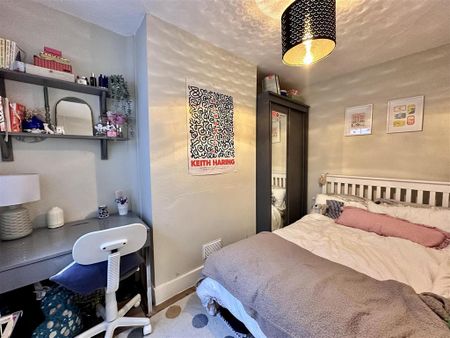 4 bedroom house to rent - Photo 2