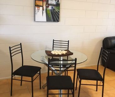 NEWLY RENOVATED FULLY FURNISHED SOUTH MACKAY UNIT - Photo 5