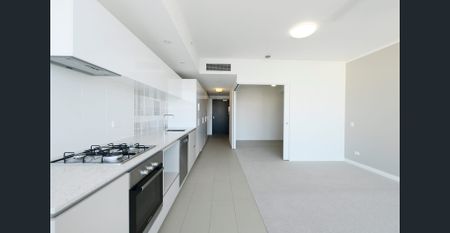 One bedroom apartment with City Views!! - Photo 4