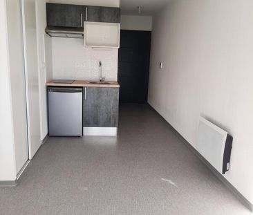 Location Appartement 1 pièce 18m² NIMES 30000 - Photo 3