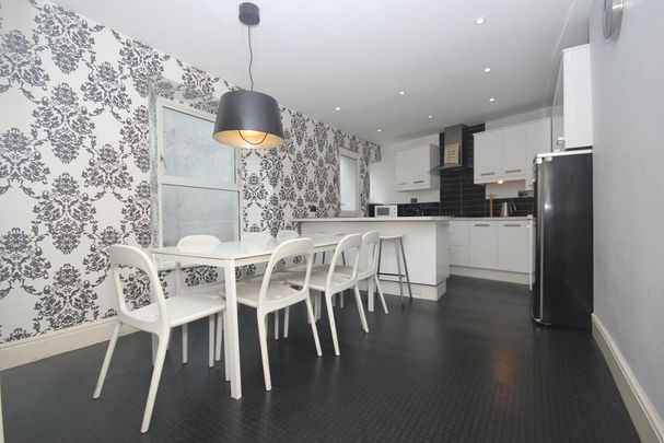 5 bedroom house share to rent - Photo 1