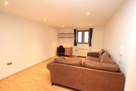 2 Bedroom Apartment, Chester - Photo 2