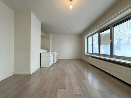 Te huur: gelijkvloers appartement in centrum Aalst - Foto 2