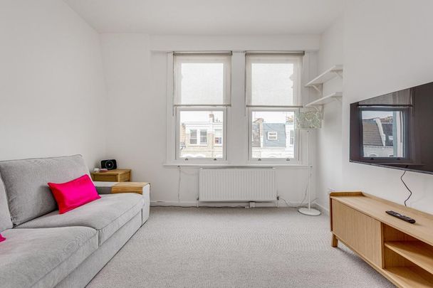 1 bedroom flat to rent - Photo 1