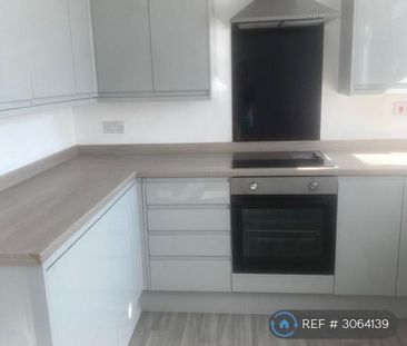 3 bedroom terraced house to rent - Photo 6