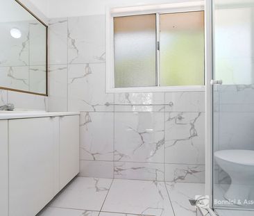 SPACIOUS FAMILY HOME IN POPULAR THURHOONA! - Photo 6