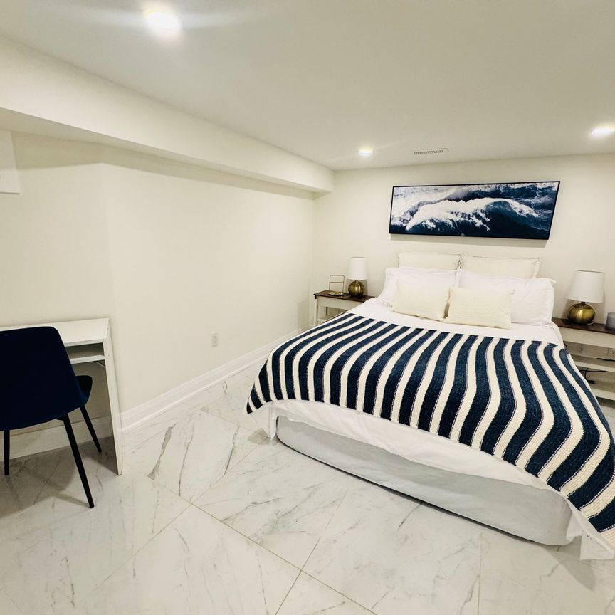 For Lease - 36 Tennis Crescent Unit# Lower, Toronto, Ontario - Photo 1