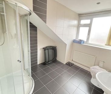 4 bedroom house to rent - Photo 3