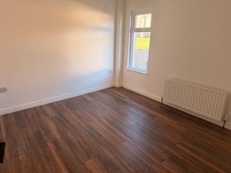 2 Wayland Street, Castlereagh Road, Belfast, BT5 5GU - Photo 3