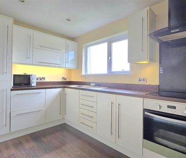 31 Spence Crescent, Cullybackey, Ballymena, BT42 1BR - Photo 4