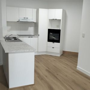2 Bedroom Sanctuary Apartment - Photo 2
