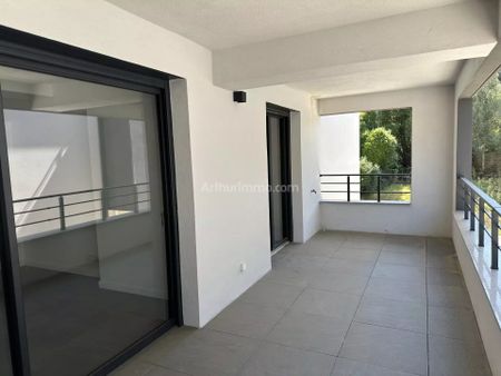 Location Appartement 2 pièces 52 m2 à Ajaccio - Photo 2