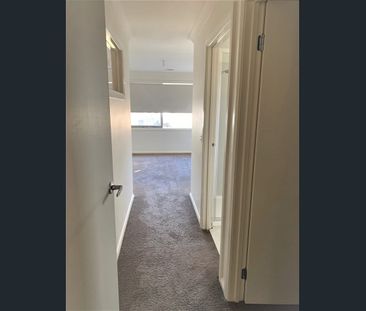 Large 3 Bedroom House!! Call Now To Inspect 9300 9000 - Photo 3