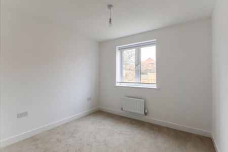 3 bedroom semi-detached house to rent - Photo 3