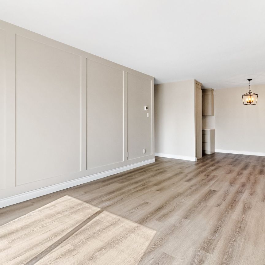 5055 Boul. des Sources, #202 - Photo 1