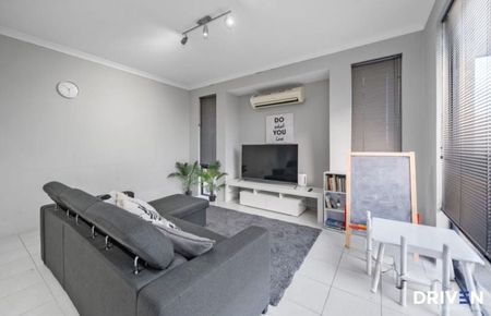 Modern Comfort, Elevated Living & Everyday Convenience! - Photo 2