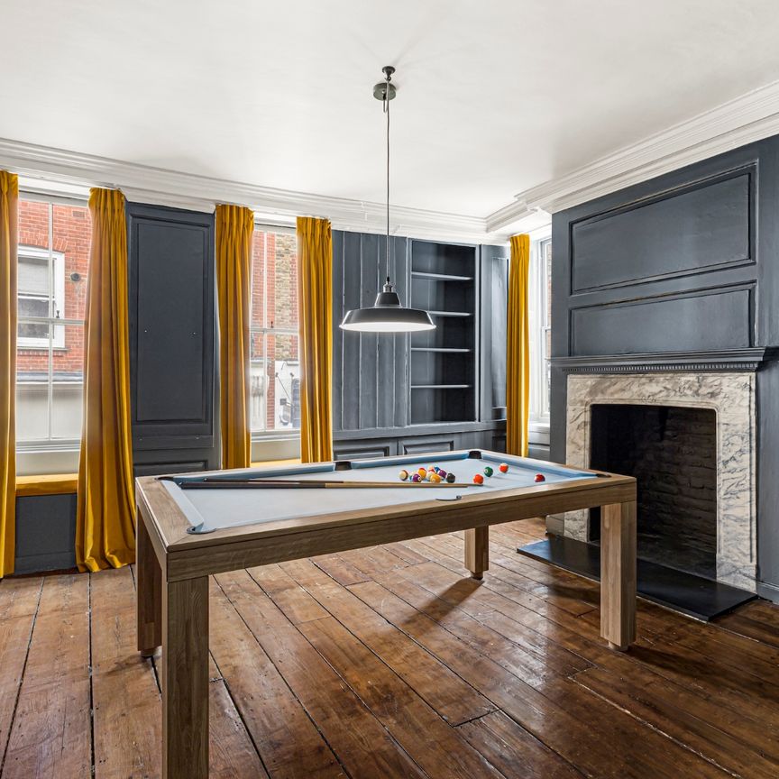 Beautiful apartment in exclusive serviced residence in central London - Photo 1