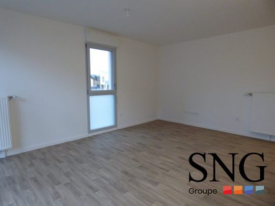 T3 AVEC BALCON ET PARKING - Photo 1