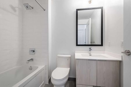 For Lease - 1 Belsize Drive Unit# 422, Toronto, Ontario - Photo 5