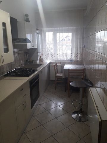 Apartament cu 3 Camere Decomandat in Zamca - Photo 4