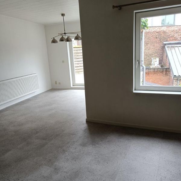 Triplex gerenoveerd appartement mét terras - Photo 1