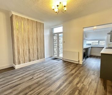 Grange Avenue, Harrogate - Photo 4