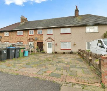 4 Bed Terraced House, Whatley Avenue, SW20 - Photo 3