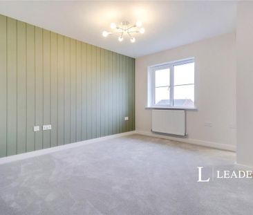 4 bedroom detached house to rent - Photo 1