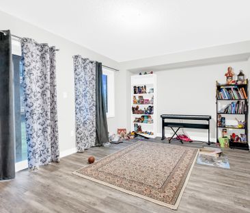 For Lease - 1317 Shevchenko Boulevard, Oakville, Ontario - Photo 3