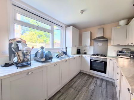 Phoenix Place, Dartford, DA1 - Photo 2