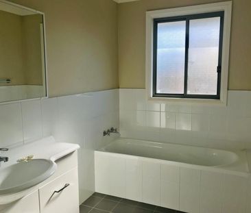 3/181 Kings Road, New Lambton NSW 2305 - Photo 2