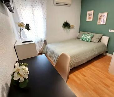 Calle de López de Hoyos, Madrid, Community of Madrid 28043 - Photo 2