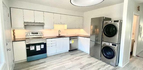 À louer – 4 ½ rénové avec électroménagers neufs et espace bureau | Parc-Extension - Photo 2